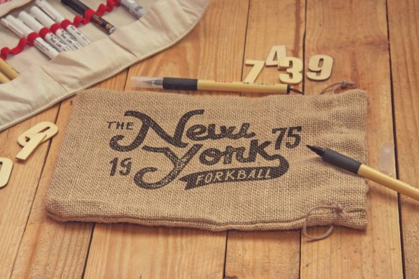 麻袋素描艺术图案预览样机素材库精选模板v1 Sack Bag Horitzontal Sketch