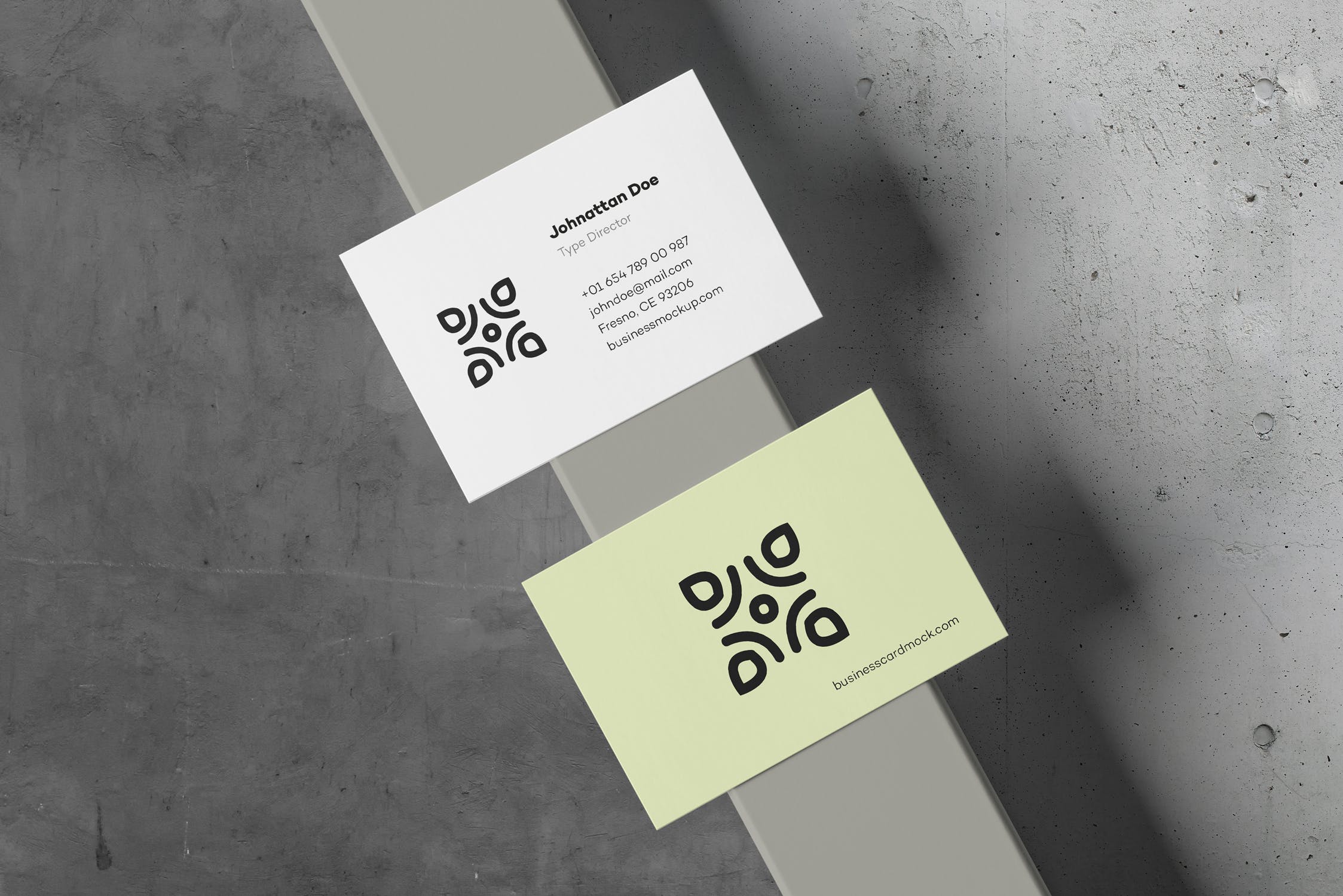 高端企业名片设计效果展示素材库精选 Business Card Mock-up 80×55插图(10)