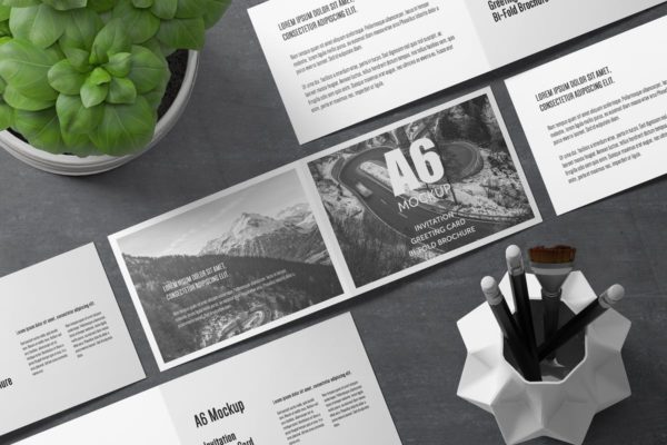 A6横向双折页宣传册样机 A6 Landscape Bi-Fold Brochure Greeting Card Mockup