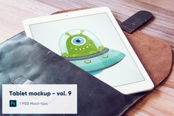 真皮保护套中的iPad平板电脑演示素材库精选样机 Tablet in Leather Case on Wooden Desk Mockup