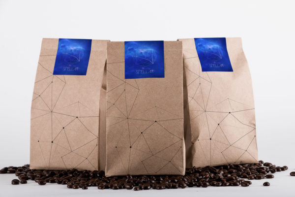 咖啡豆牛皮纸袋包装设计样机03 Coffee Bag Mockup 03