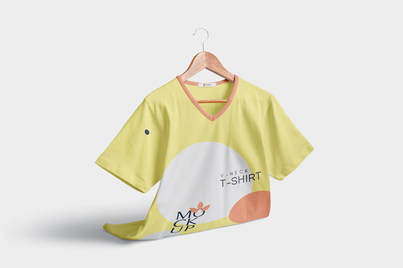 V领T恤服装印花设计效果图样机 V-Neck T-Shirt Mockups插图(6)