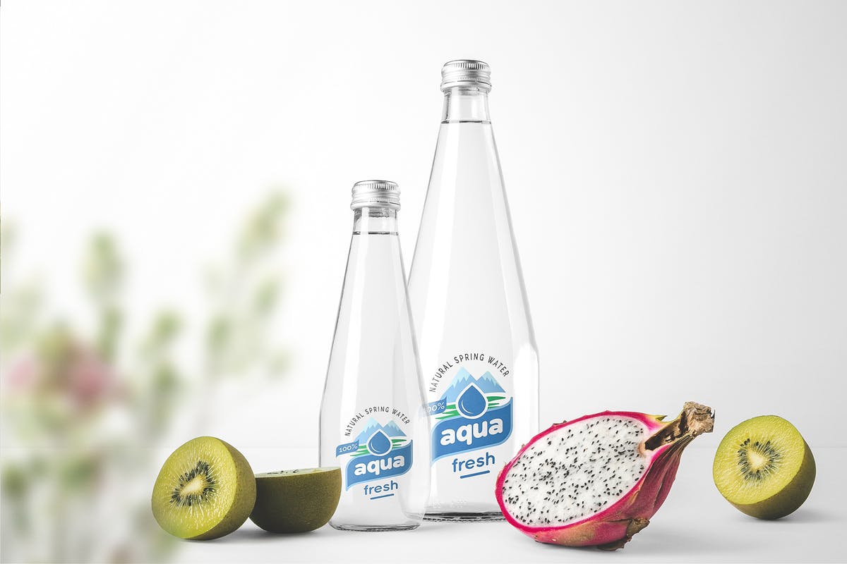 透明饮料水瓶样机展示模板 Water Bottle Mockups插图