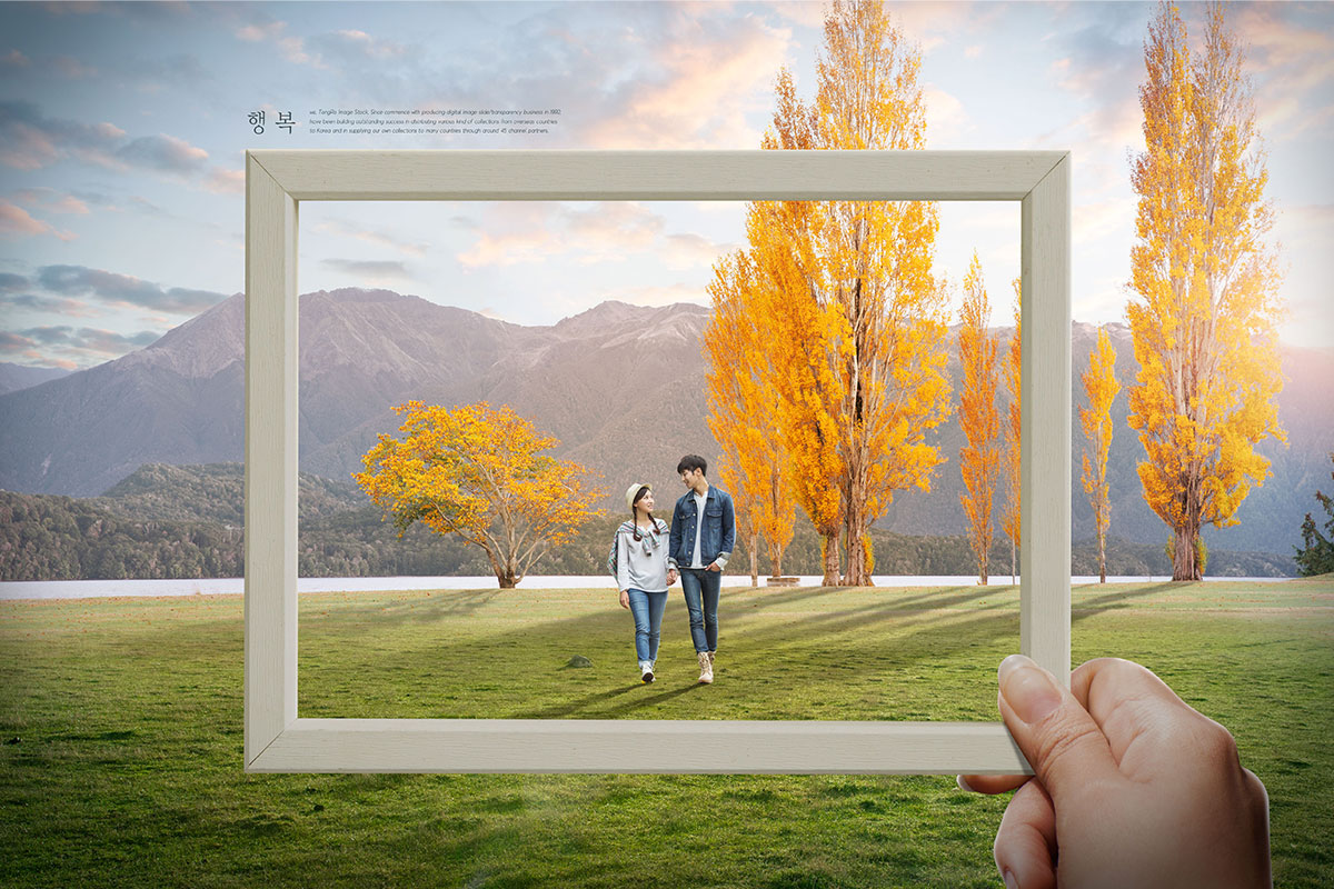 浪漫秋季情侣旅行摄影图片psd素材插图