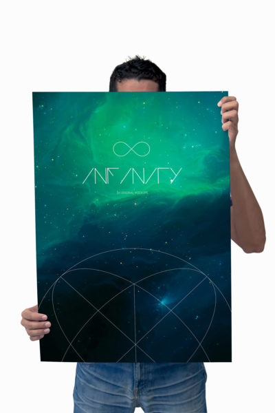 手持大幅海报设计效果图样机模板01 Poster Mockup 1