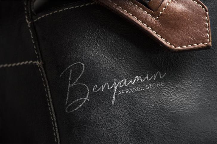 Darcey Oliver font插图5