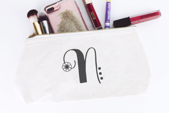 Monogram Flowers Font素材之家精选英文字体