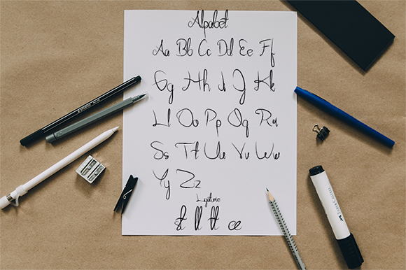 Allabama Font插图3