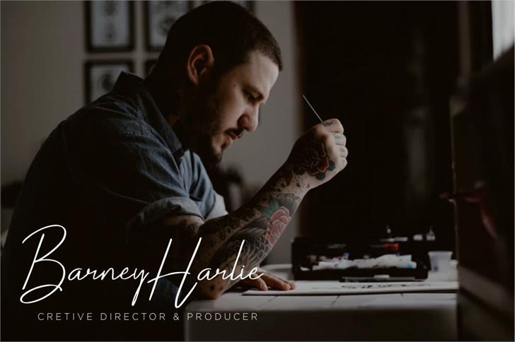 Darcey Oliver font插图1