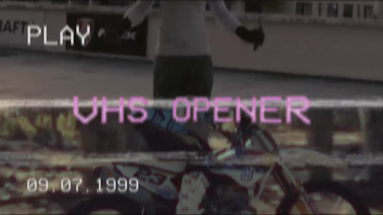 VHS复古转场徽标展示素材库推荐Pr模板