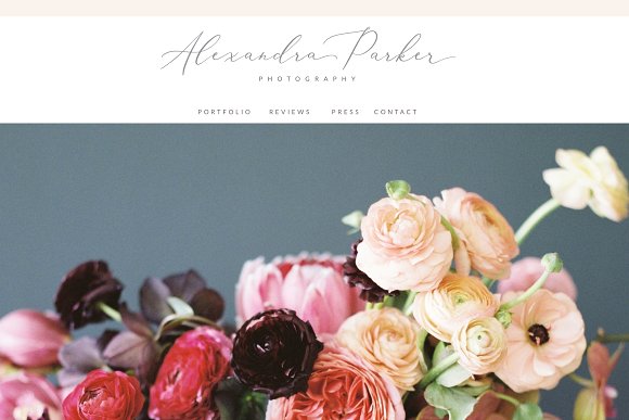 White Garden Calligraphy Logo Font插图3