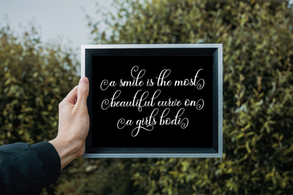 Bunglone Font插图1